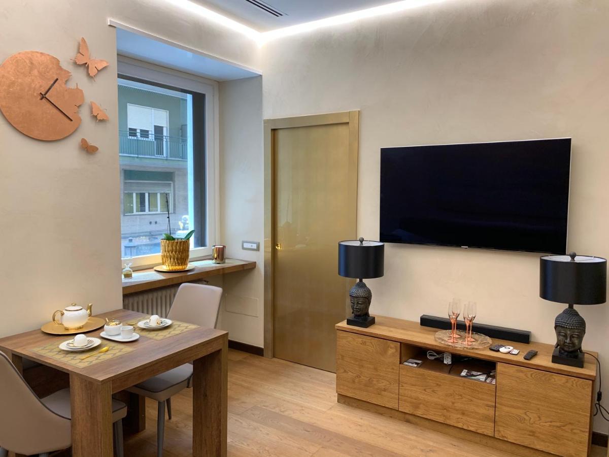 Civico Cinque Home Luxury Apartment サレルノ エクステリア 写真