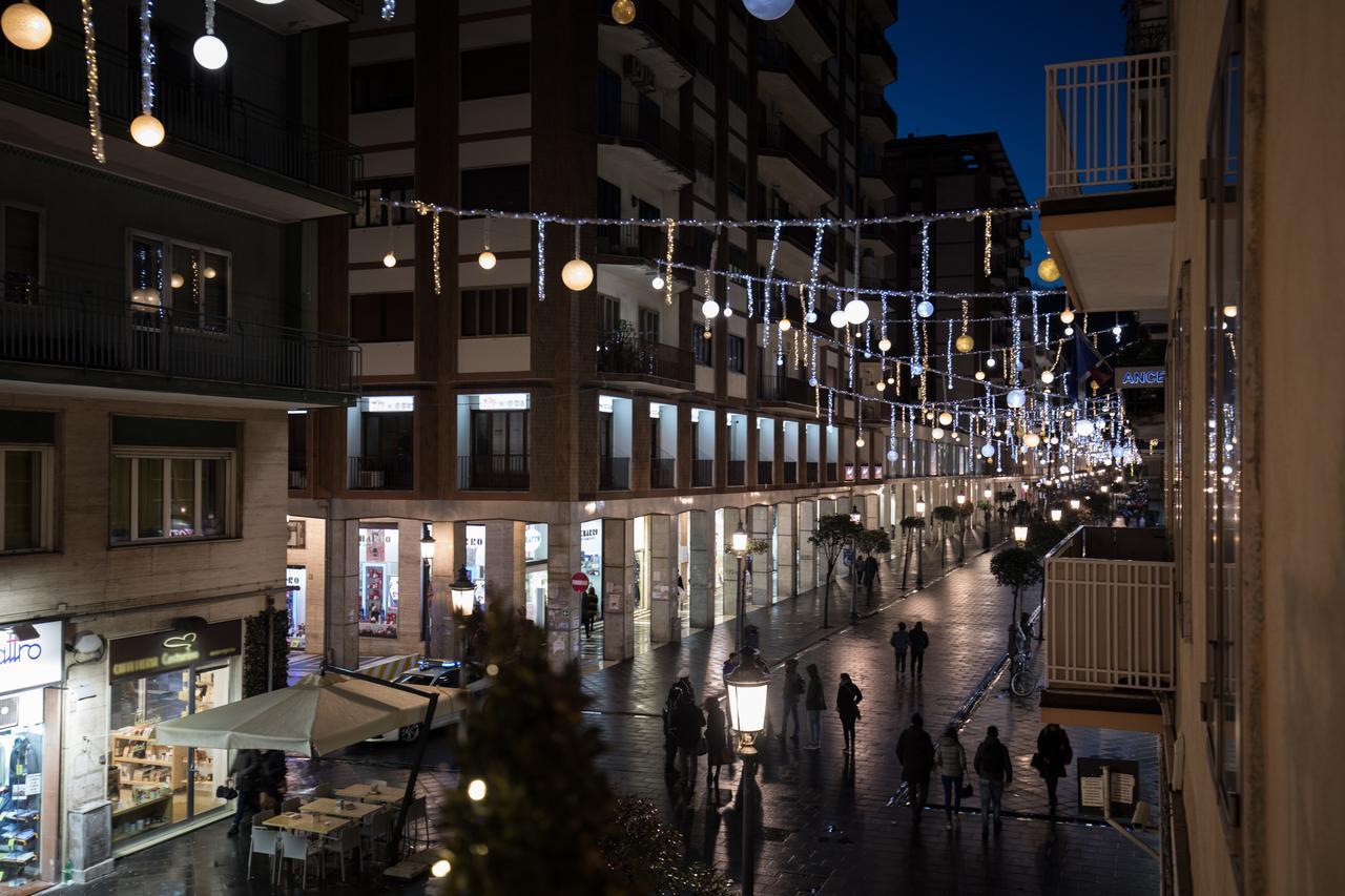 Civico Cinque Home Luxury Apartment サレルノ エクステリア 写真