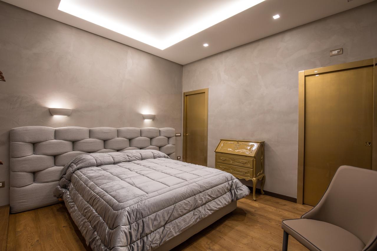 Civico Cinque Home Luxury Apartment サレルノ エクステリア 写真