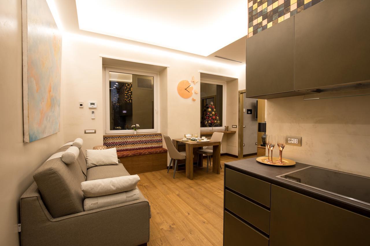 Civico Cinque Home Luxury Apartment サレルノ エクステリア 写真