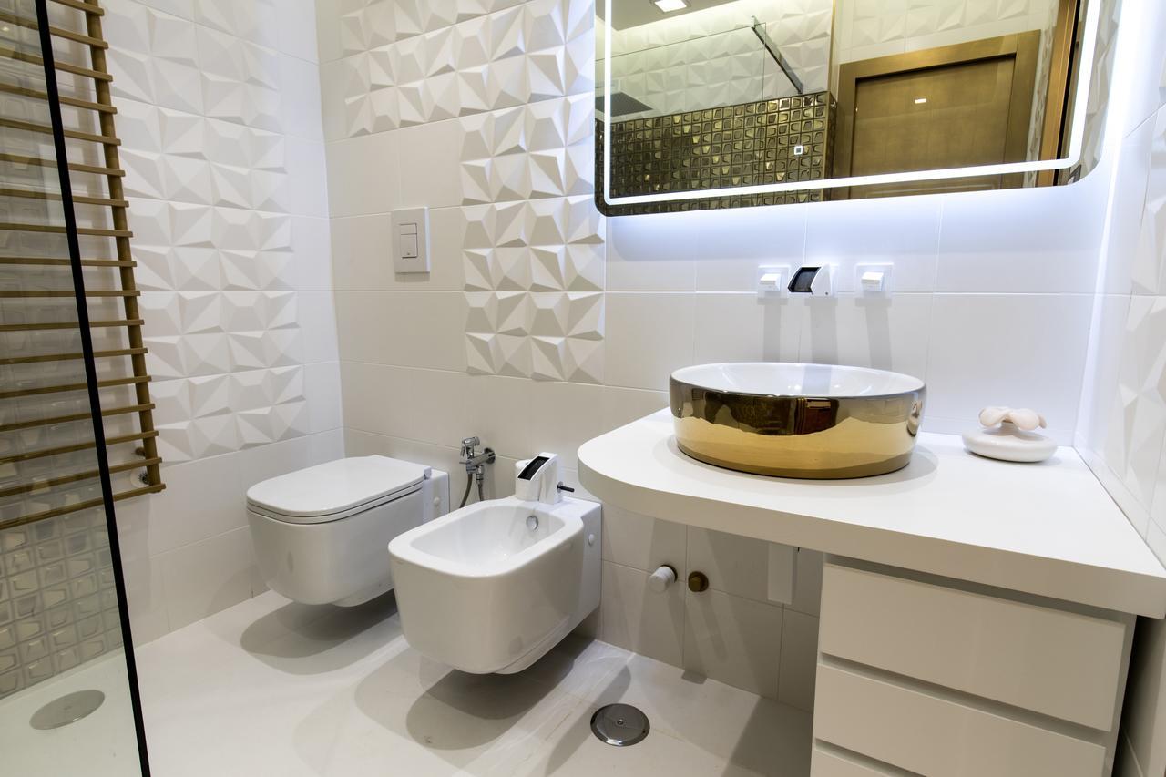Civico Cinque Home Luxury Apartment サレルノ エクステリア 写真